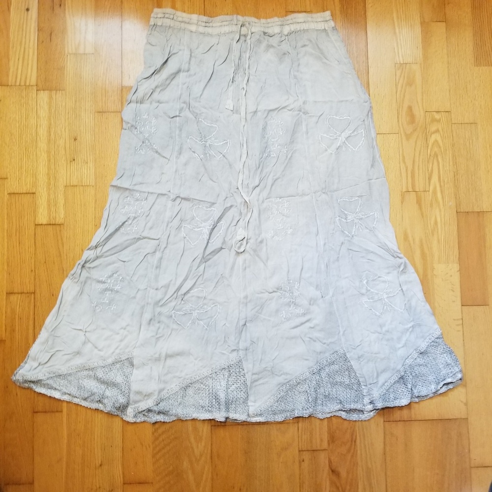 Holy Clothing Embroidered Chain Lace Skirt